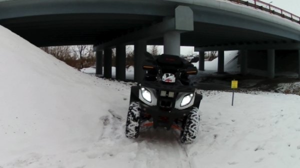 Закрытие Квадросезона 2025. Катаю по малой речке на двухсоткубовом квадроцикле Kayo.