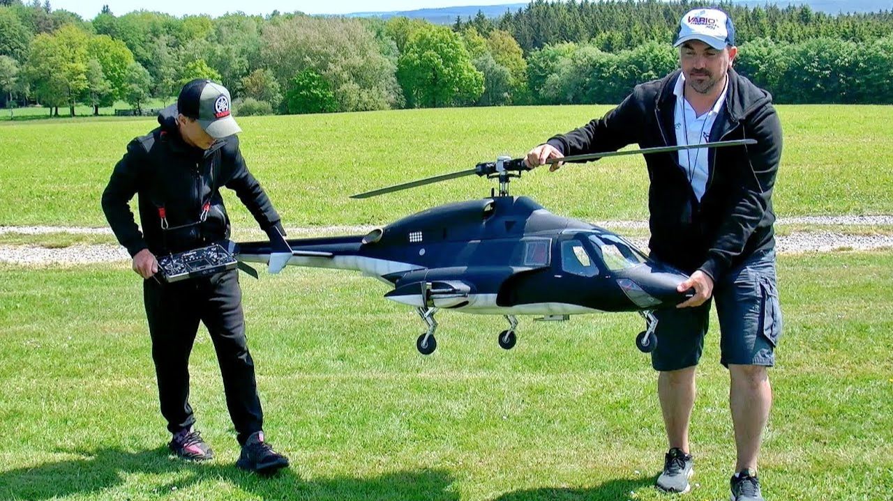 Реалистичная модель радио-управляемого вертолёта 