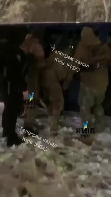 Украинский не доброволец. Киев. смотреть онлайн