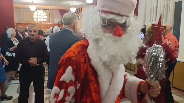 28 декабря.Поздравление деда Мороза и Снегурочки! смотреть онлайн