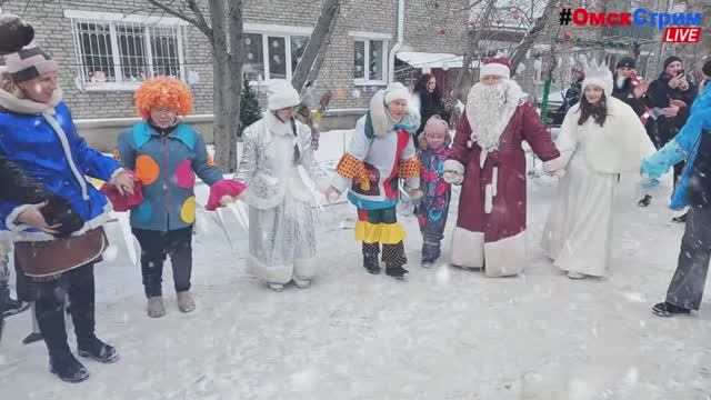🎍 Финал конкурса «Лучшая дворовая ёлка» в Омске: Ленинский и Октябрьский округа