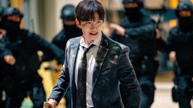 Денежный герой (1 сезон) — Русский трейлер (Субтитры, 2025) смотреть онлайн