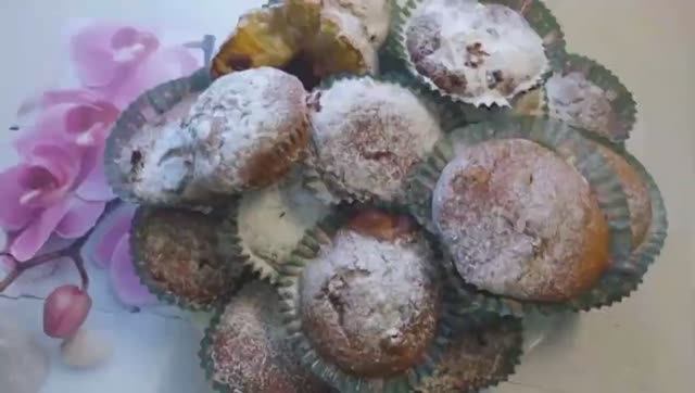 Творожные кексы с изюмом и клюквой. Нежные и очень вкусные.