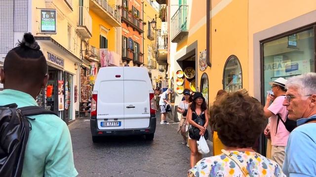 Позитано Италия деревня на утёсе словно из сказки 🏞️ смотреть онлайн