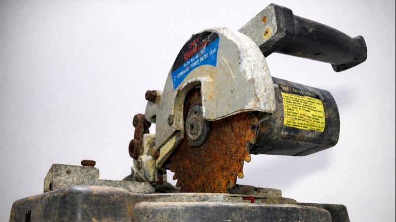 Реставрация Ржавой Электрической Циркулярной Пилы смотреть онлайн