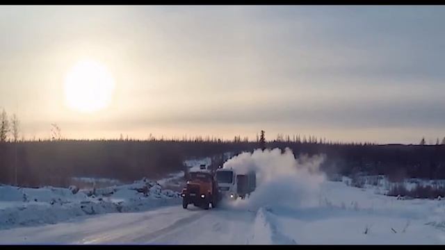 СЕВЕР..Тяжелое бездорожье.ВОДИТЕЛЯМ Респект!!! смотреть онлайн