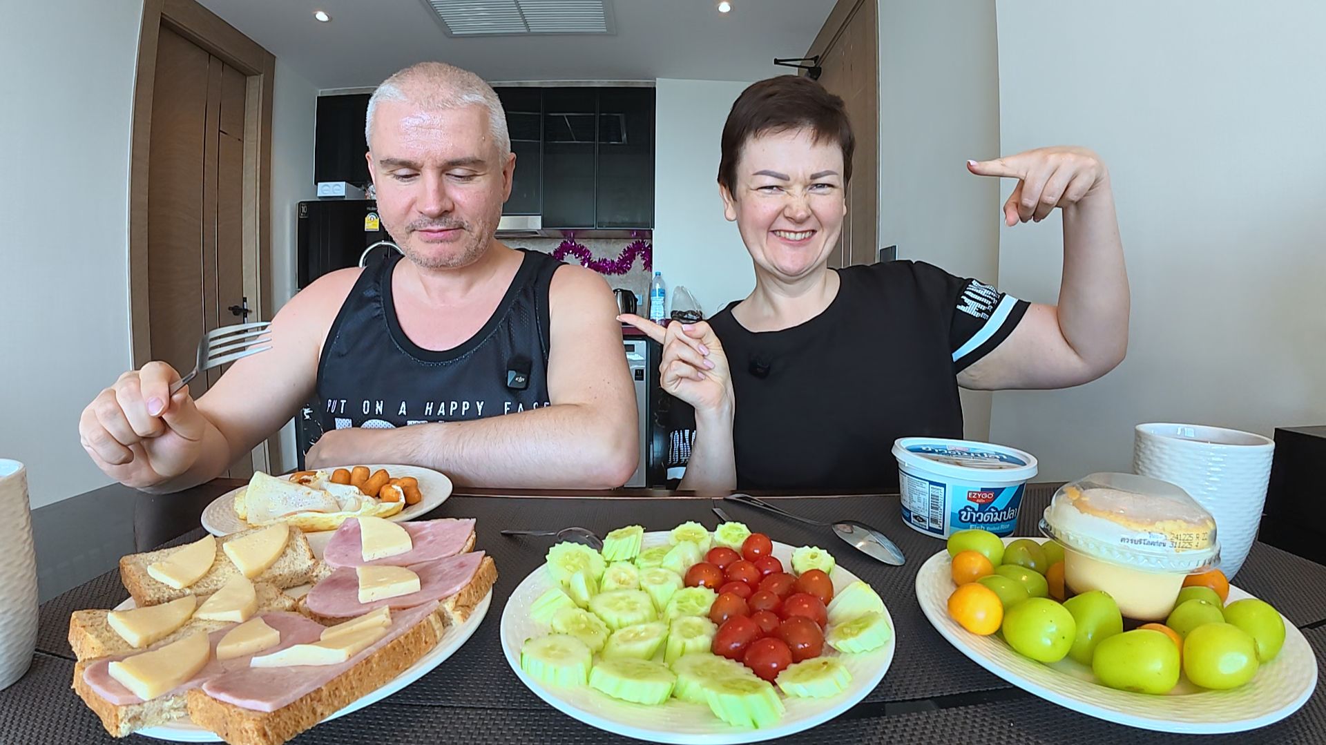 Мукбанг Вован ОБНОВИЛСЯ, теперь он ДРУГОЙ) СПЛЕТНИЧАЕМ и Вкусно кушаем и БОЛТАЕМ в Таиланде на обед смотреть онлайн