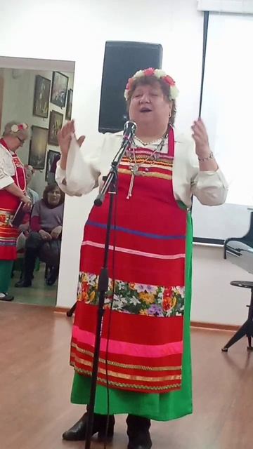 Песня: "Пой, пой, моя гармонь!" (На завалинке) смотреть онлайн