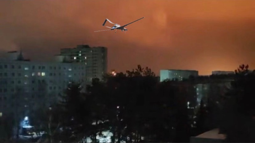 Появились кадры атаки БПЛА на Сызрань. Атакован НПЗ .28.12.2025 смотреть онлайн