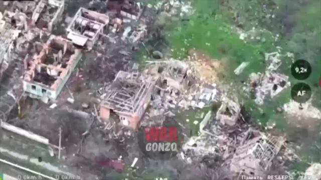 Группа «Немца» учит ВСУшников не разбрасывать свои вещи в Новоданиловке смотреть онлайн