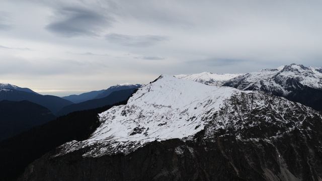 Снежная вершина