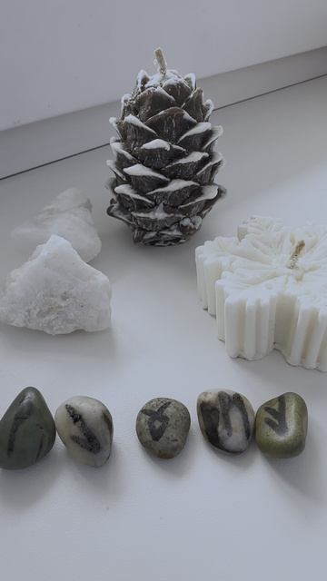 Расклад на год Лошади — краткий. Общие энергии года. смотреть онлайн