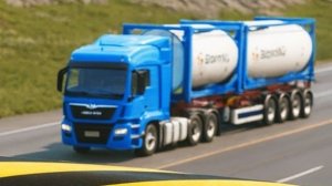 Машинки летают и прыгают! Развивающие мультики Машины помощники. Мультфильмы про машинки