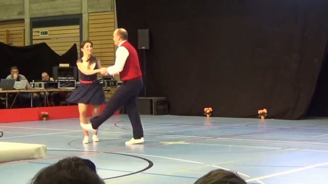 томас И софи..ЛИНДИ ХОП.. смотреть онлайн