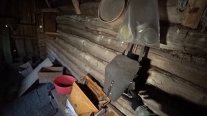 ОГРОМНАЯ ЗАБРОШЕННАЯ ДЕРЕВНЯ В ЛЕСУ. СОТНИ БРОШЕННЫХ ДОМОВ. НАХОДКИ СТАРИНЫ. БОЛЬШОЙ ФИЛЬМ