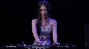 DJ YUNIEA [Melodic techno & Progressive House DJ Mix] Interstellar