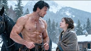 САМАЯ странная встреча в лесу: ОДНА в халате среди диких зверей