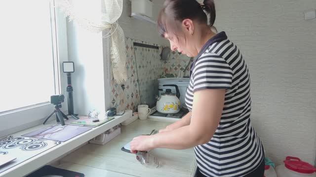 Не знаю что делать! Привалило смотреть онлайн