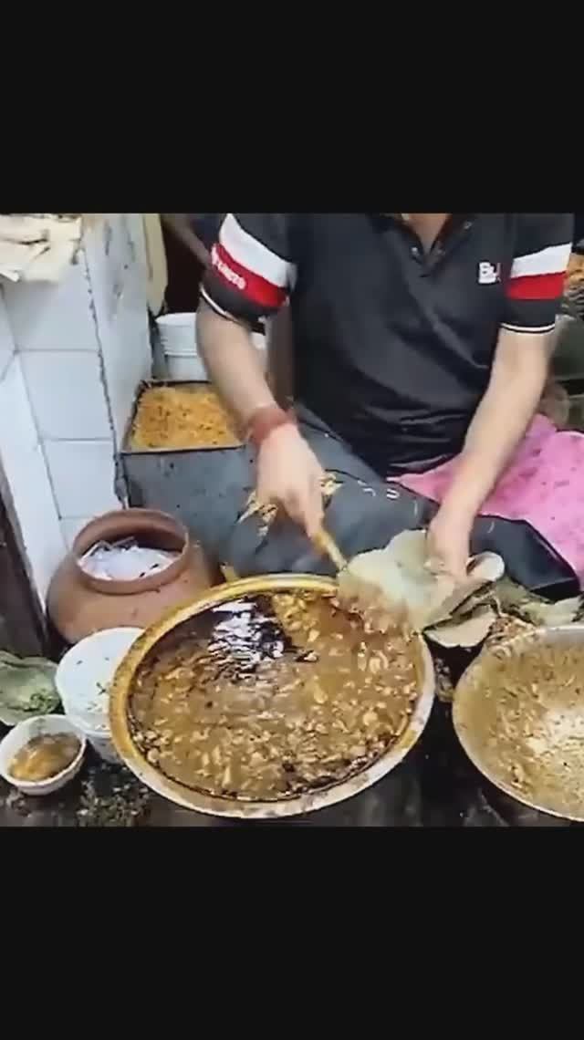 Пародия на индийскую уличную еду🤣 смотреть онлайн