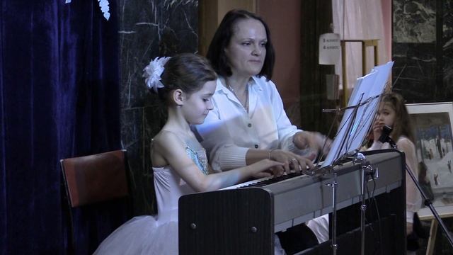 Мероприятие Школы «Морозко» (музыкальная гостиная, мастер- классы, выставка, награждение) смотреть онлайн