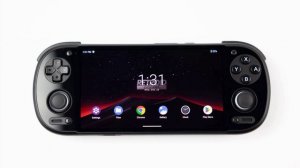 Способную запускать игры с PS2 консоль Retroid Pocket 6 показали вживую