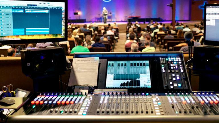 Сведение треков как на микшерной консоли в DAW смотреть онлайн