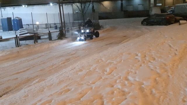 Снегоуборщик Гринворкс на эл.квадроцикле. Первый выезд