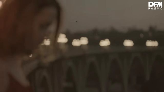 Lana Del Rey — Summertime Sadness смотреть онлайн