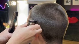 КАК УБРАТЬ ПОЛОСУ в МУЖСКОЙ КОРОТКОЙ СТРИЖКЕ МАШИНКОЙ
