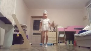 встаньте, дети, встаньте в круг. небольшая разминка для детей.