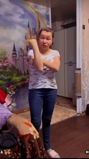 СДЕЛАЛА КРАСАВИЦУ ИЗ ЁЛОЧКИ! ИРИШКА ЧИКИ ПИКИ ИСПРАВИТ ЛЮБУЮ СИТУАЦИЮ