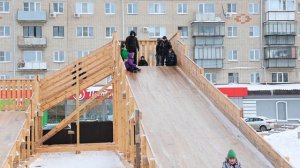 Строительство Ледового городка 28 декабря 2025 Южноуральск