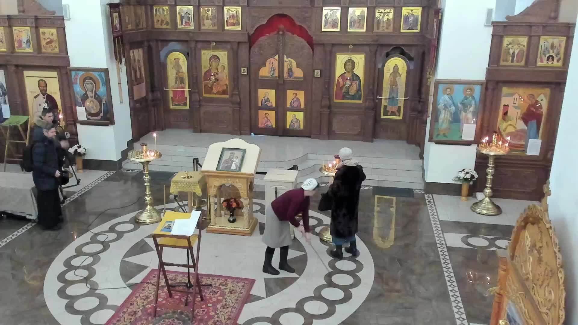 Чтение акафиста Богородице за воинов с хором духовенства Екатеринбургской митрополии. 28.12.2025г. смотреть онлайн