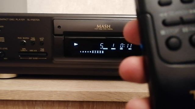 СД ПРОИГРЫВАТЕЛЬ Technics SL-PS 670A смотреть онлайн