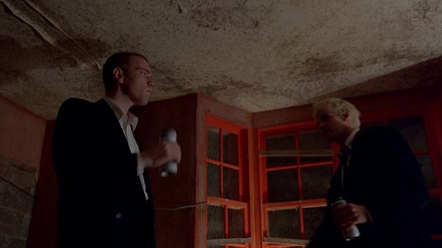 Перепродажа наркотиков (кф. На игле)