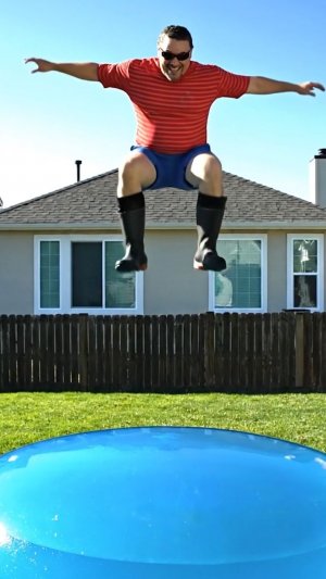 Ныряю в Непонятную Жижу!