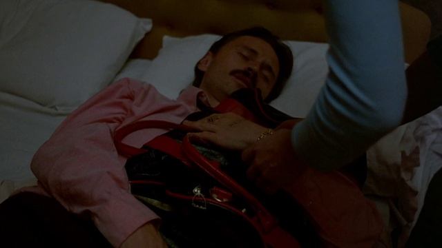 Я их обчистил (кф. На игле)