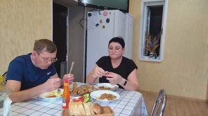 НА ОБЕД НАЖАРИЛА ПУТАССУ!/ ПОСТАВИЛА ВАРИТЬ ХОЛОДЕЦ