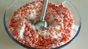 Смешайте облепиху с сахаром! Кладезь витаминов на зиму.