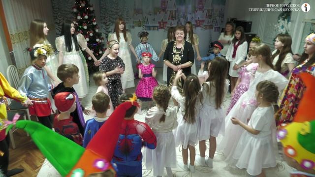 Саяногорск встречает праздник с новогодними подарками от РУСАЛа смотреть онлайн