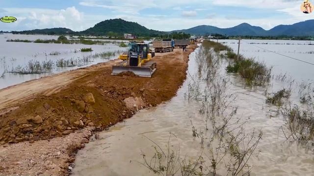 Строительство, восстановление затопленных дорог, засыпка смотреть онлайн