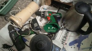 на разборе бытовая техника сантехника и электроинструменты.