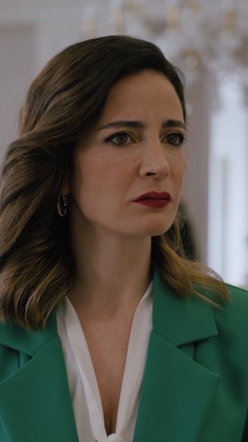 Переиграла начальницу своим повышением😏 смотреть онлайн