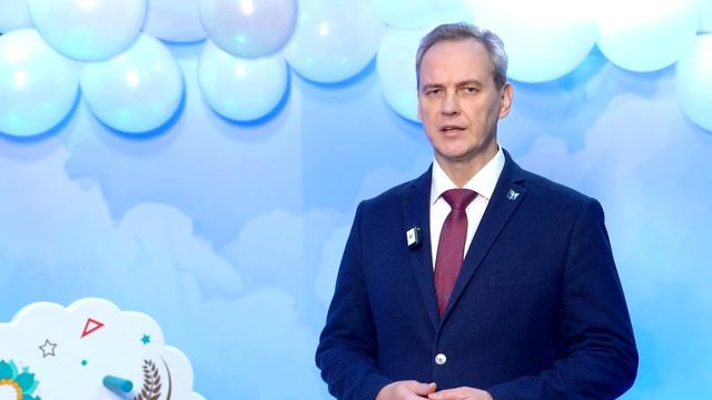 Ректор Алтайского государственного университета поздравил жителей региона с наступающим Новым годом смотреть онлайн