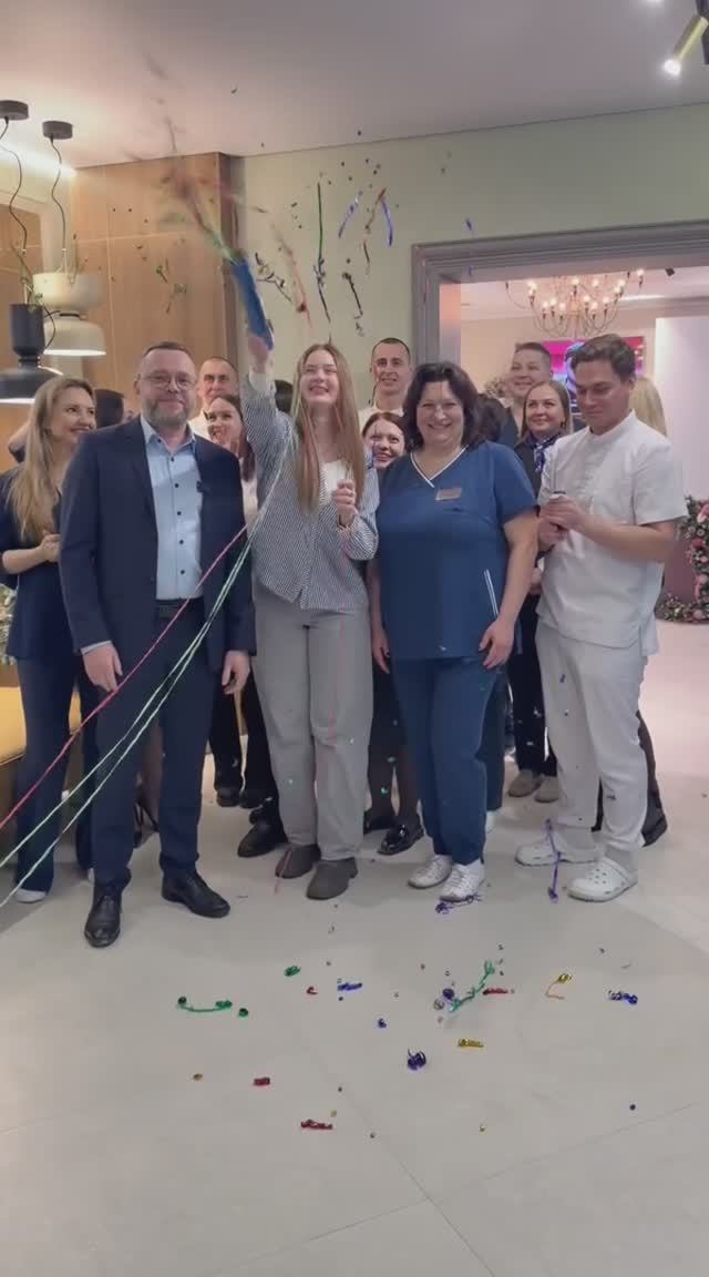 Дорогие друзья! С наступающим Новым годом🎄!