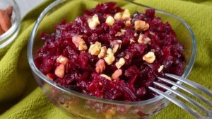 Салат из свеклы с грецкими орехами и чесноком