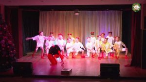 «Созвездие» и «Звёздочки» поздравляю.т с Новым 2026-м годом!