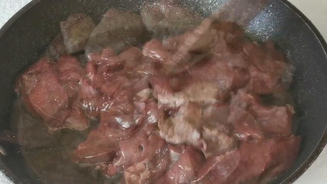 Вкусная, ПОЛЕЗНАЯ и сытная ГОВЯЖЬЯ ПЕЧЕНЬ с яблоками. # смотреть онлайн