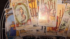 ТАРО РАСКЛАД\  ОЧЕНЬ ЯРКИЙ МЕСЯЦ ЯНВАРЬ. ЧТО НЕСЕТ?!