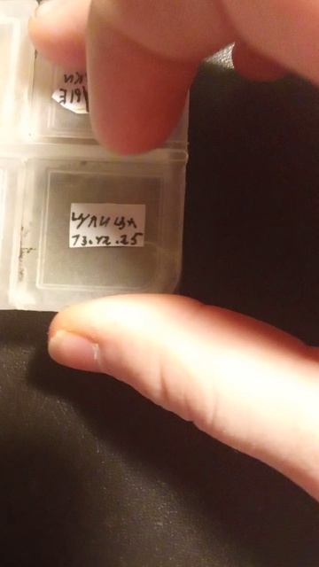 пробы в чашках Петри